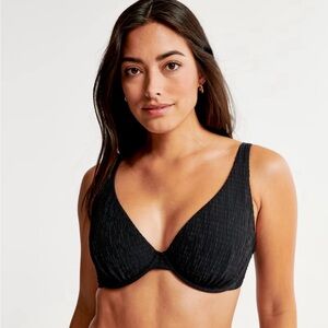 NWT! Abercrombie smocked bikini top.